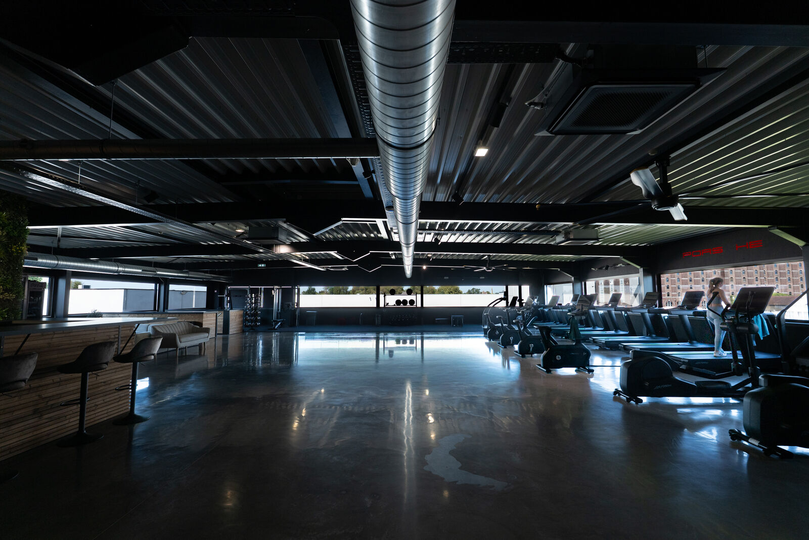 Overview of the cardio floor