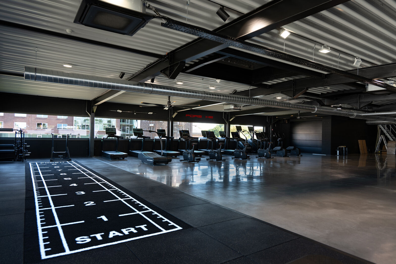 The open floor along the windows